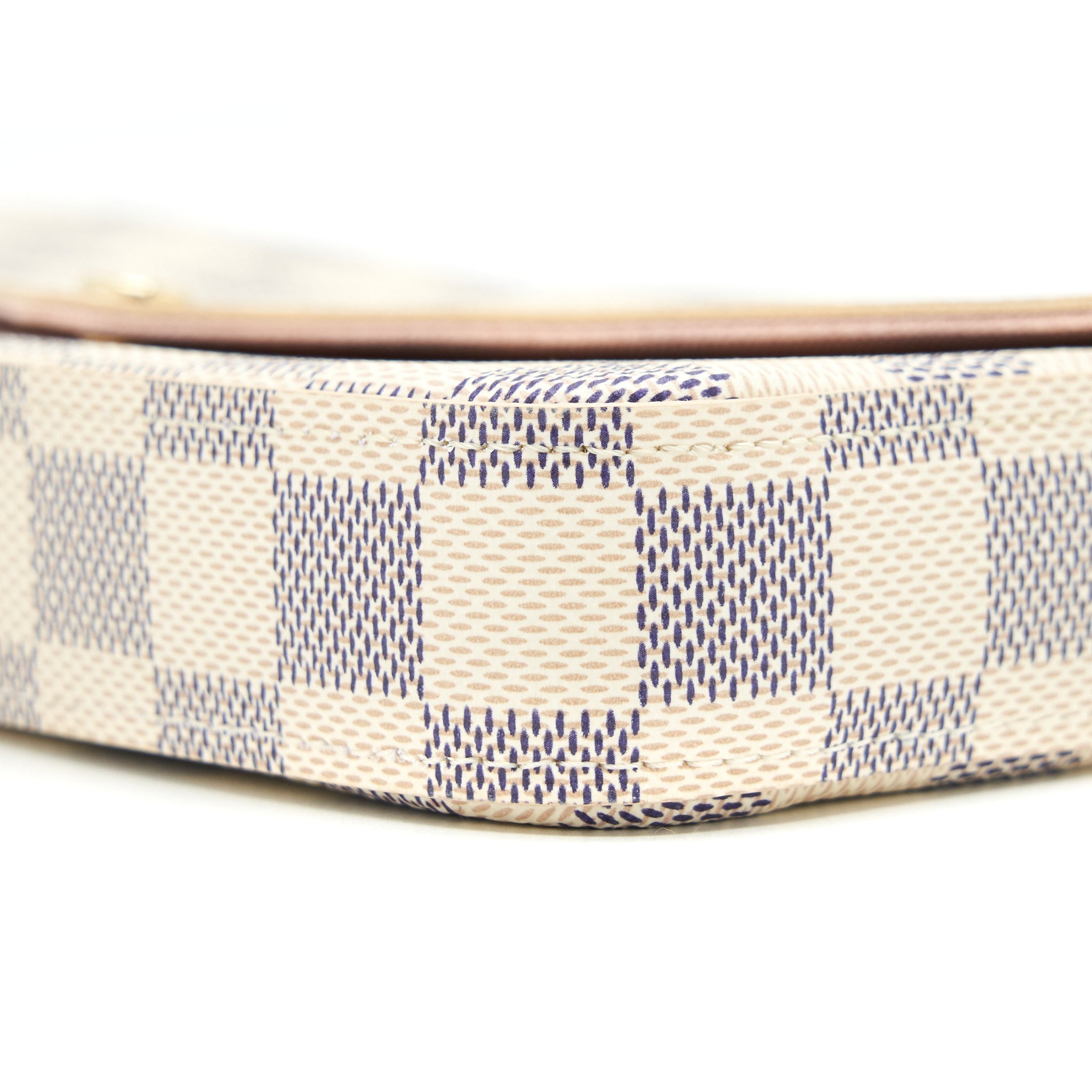 louis-vuitton-felicie-pochette-damier-azur-canvas-1