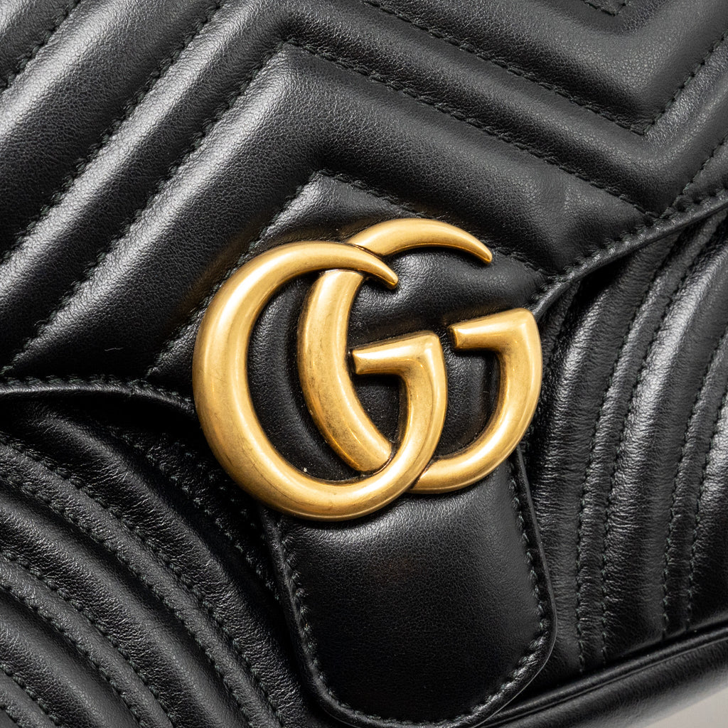 gucci-medium-gg-marmont-shoulder-bag-calfskin-black-ghw-1