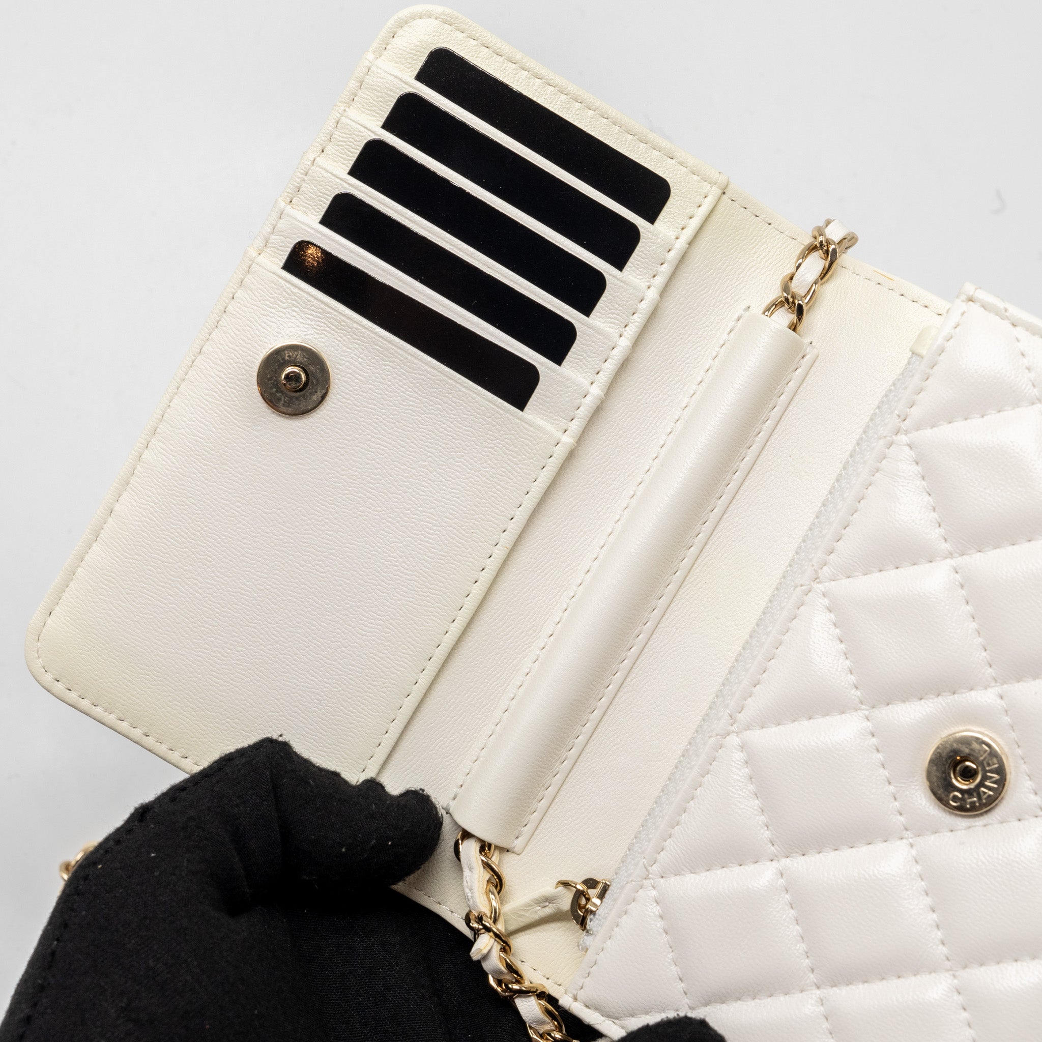 chanel-mini-flap-wallet-with-chain-lambskin-white-lghw-copy