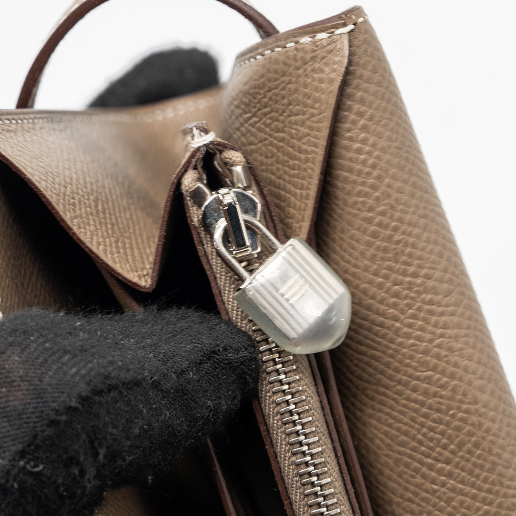 hermes-kelly-classic-long-wallet-epsom-etoupe-shw-stamp-d