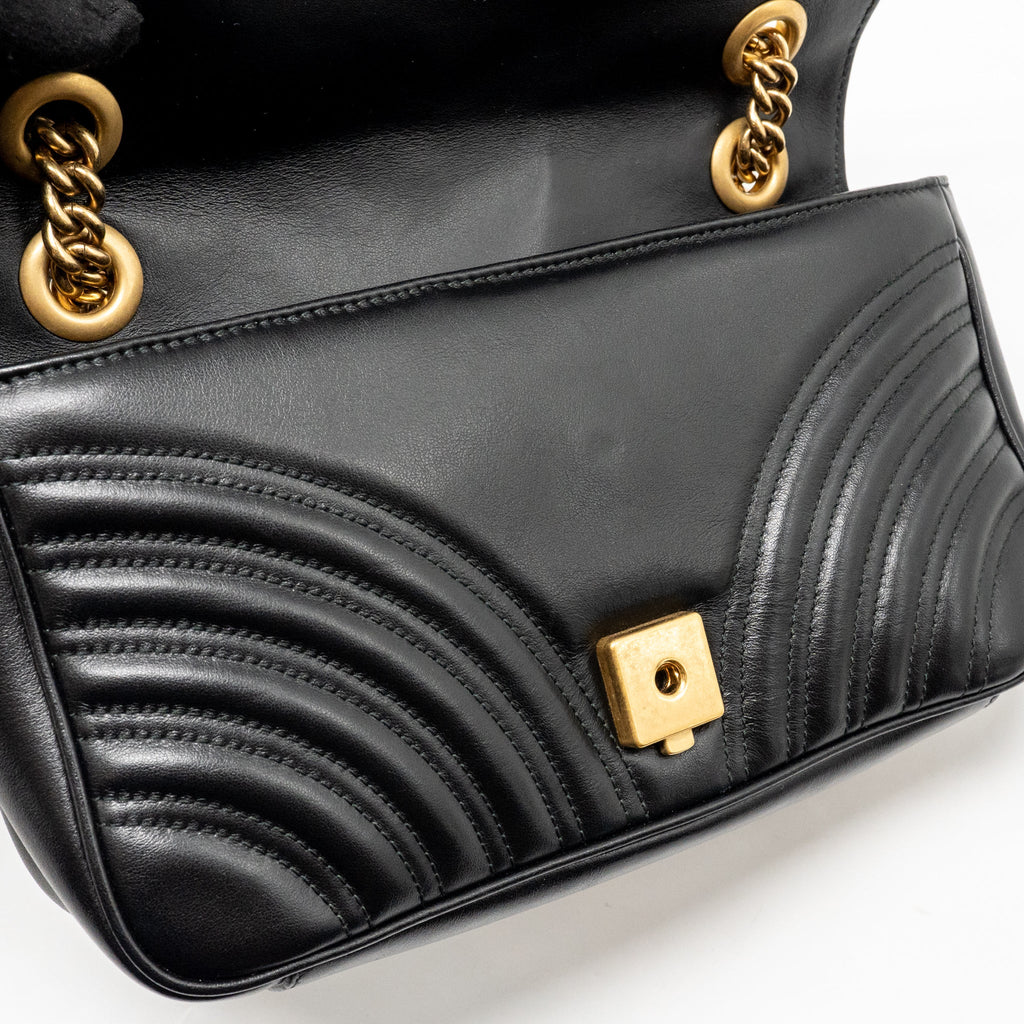 gucci-medium-gg-marmont-shoulder-bag-calfskin-black-ghw-1