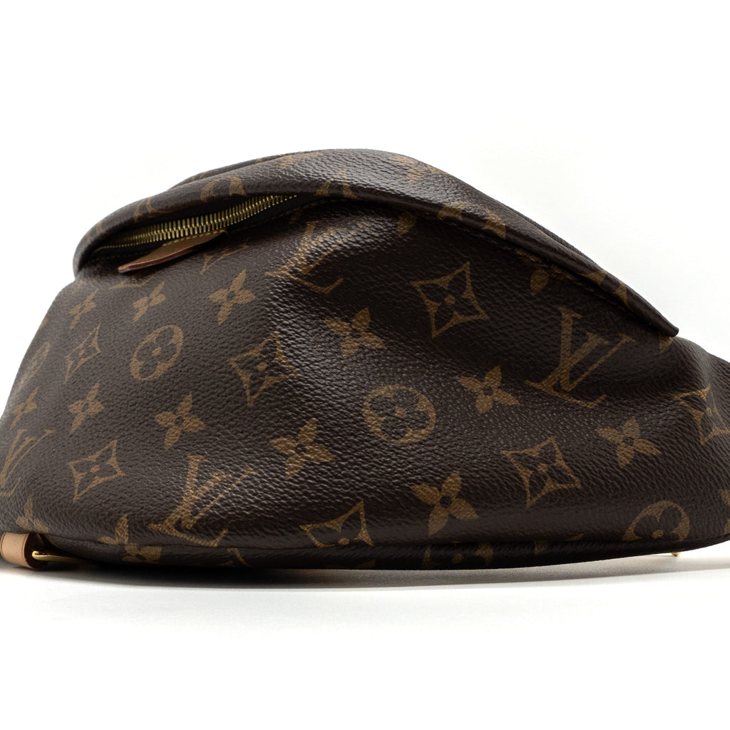 louis-vuitton-bumbag-monogram-canvas-ghw-1