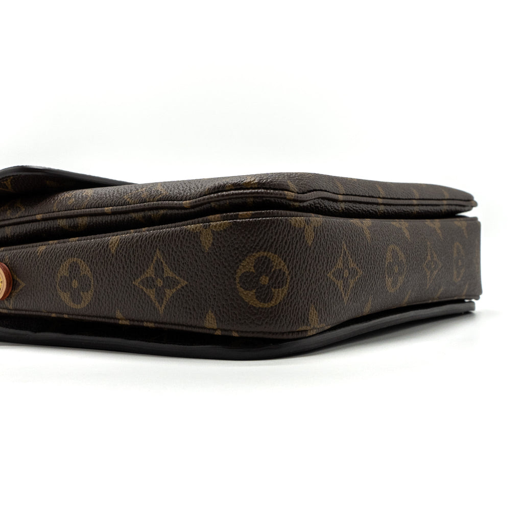 louis-vuitton-pochette-metis-monogram-canvas-with-ghw