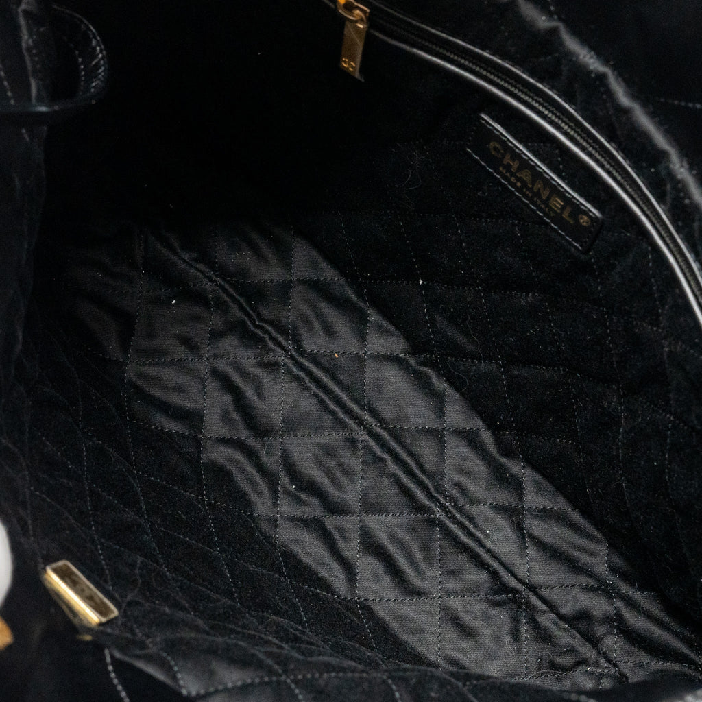 chanel-small-22-bag-shiny-calfskin-black-ghw-microchip-4