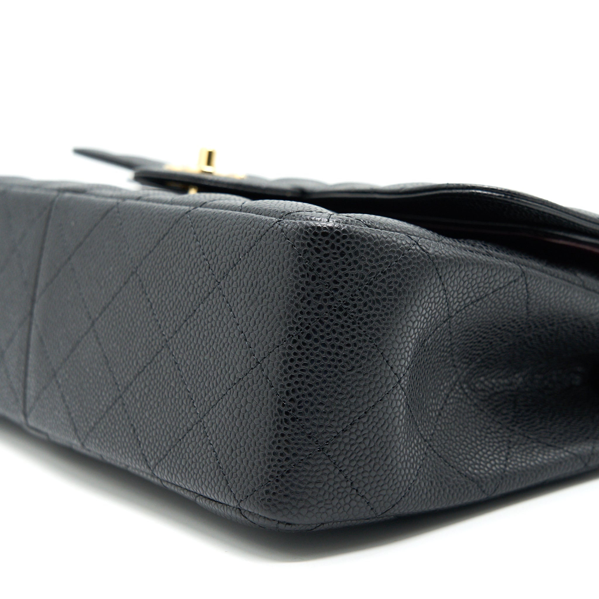 chanel-jumbo-classic-double-flap-caviar-black-ghw