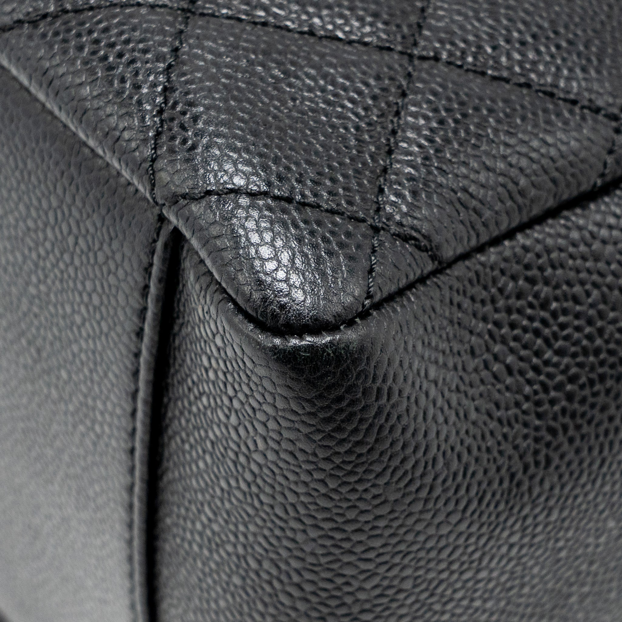 chanel-grand-shopping-tote-gst-caviar-black-ghw-3