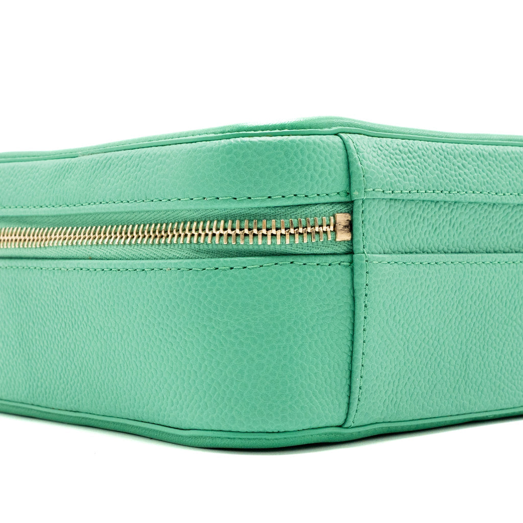 chanel-medium-filigree-vanity-case-caviar-green-ghw