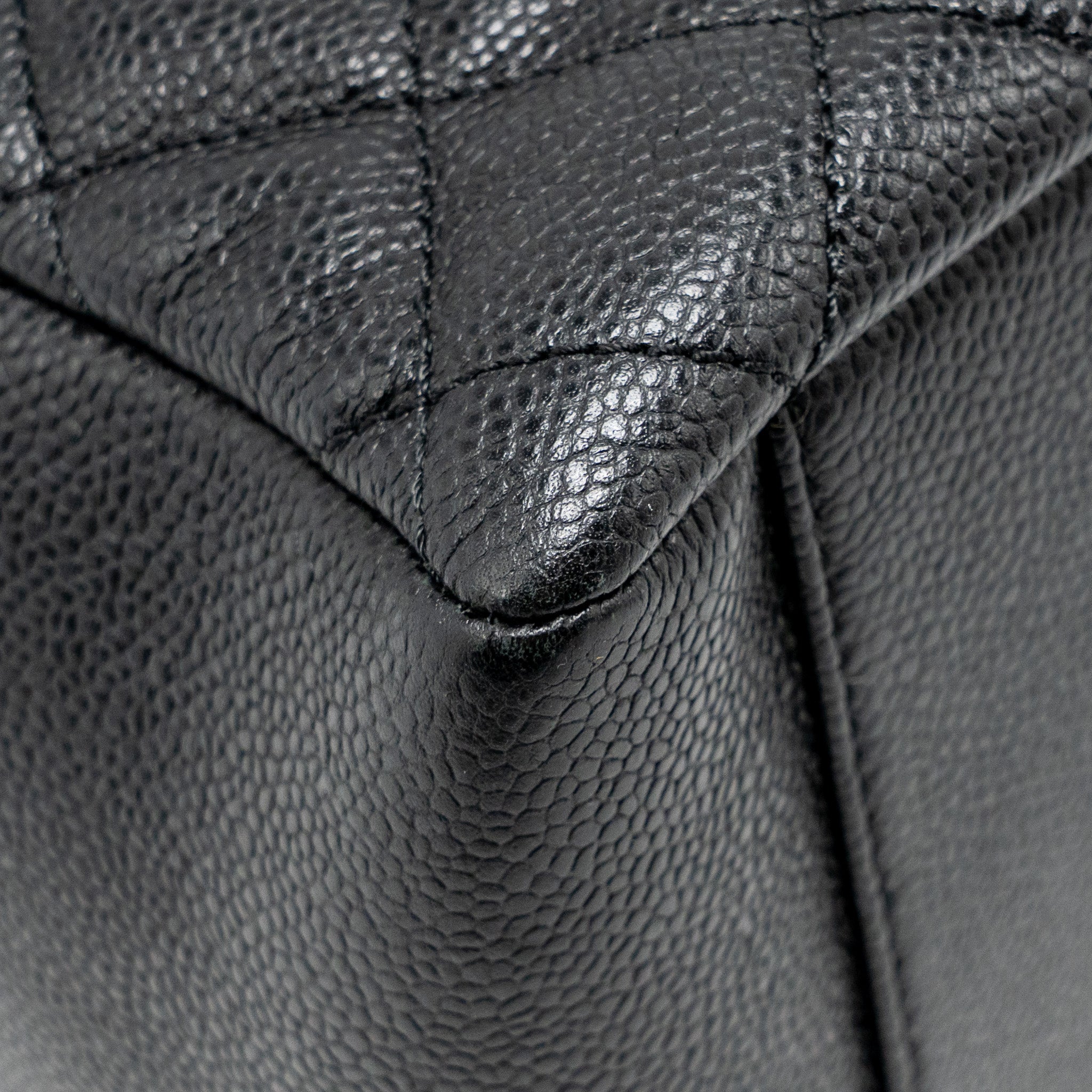chanel-grand-shopping-tote-gst-caviar-black-ghw-3