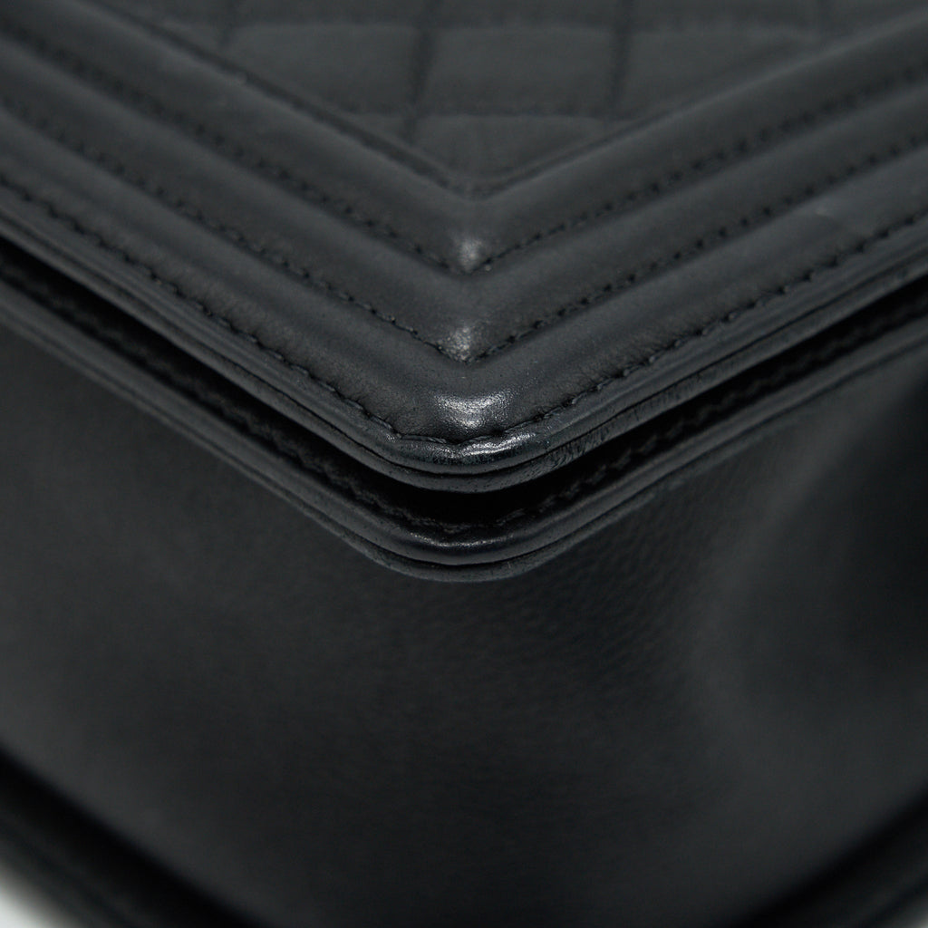 chanel-medium-boy-chanel-handbag-black-ruthenium-hardware