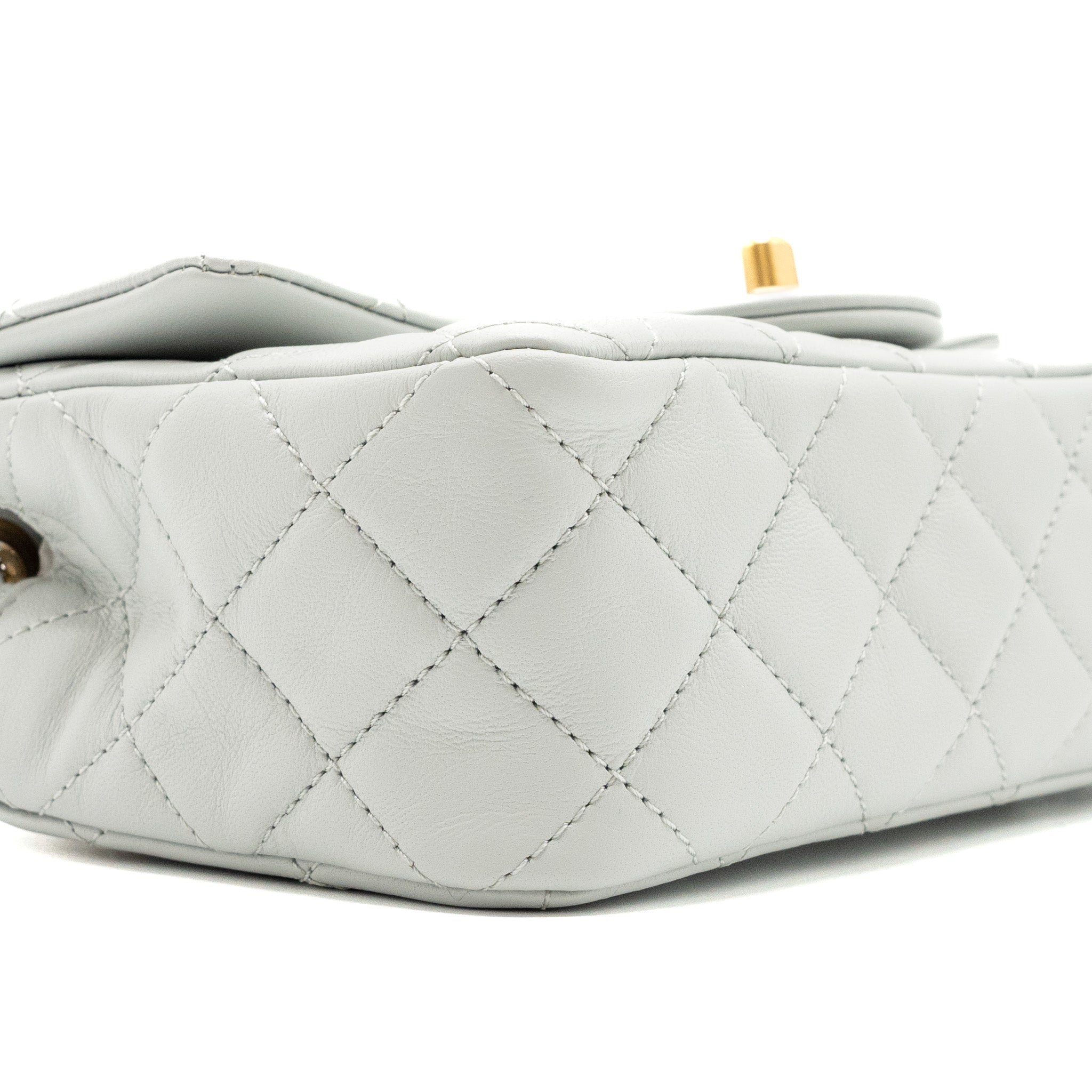 chanel-23c-pearl-crush-mini-rectangular-flap-bag-lambskin-light-grey-ghw-microchip