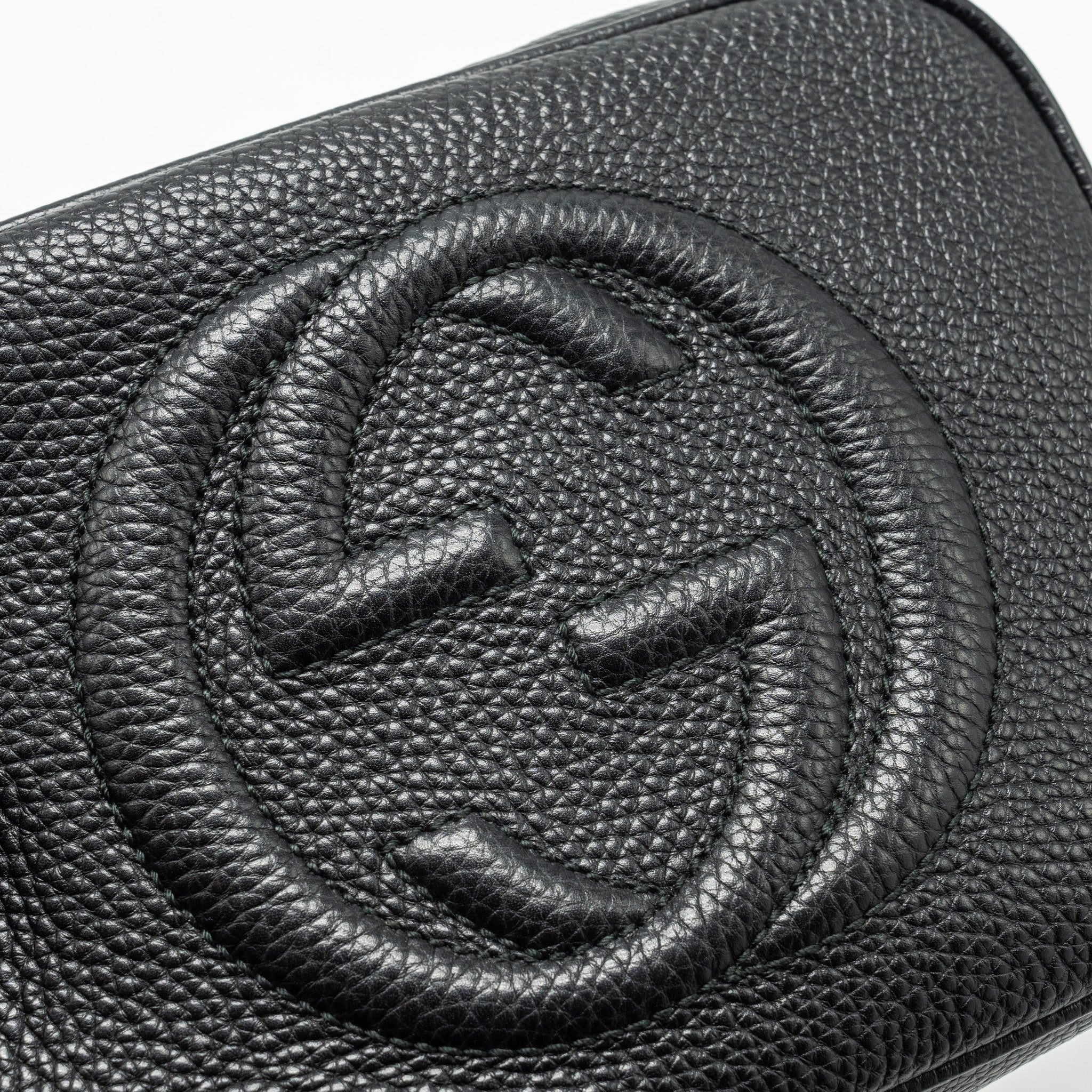 gucci-disco-soho-camera-bag-grained-calfskin-black-ghw