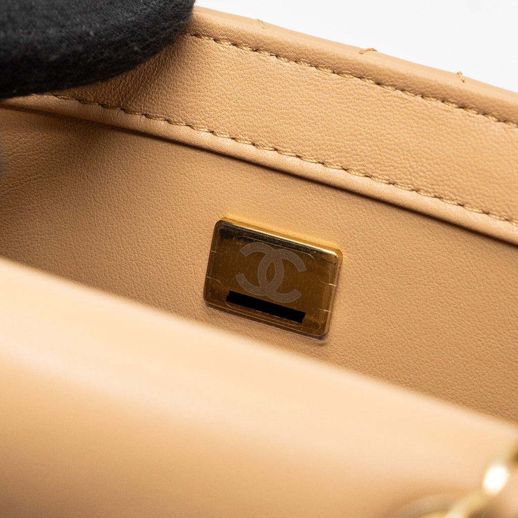 chanel-pearl-crush-mini-square-flap-bag-lambskin-beige-ghw-microchip