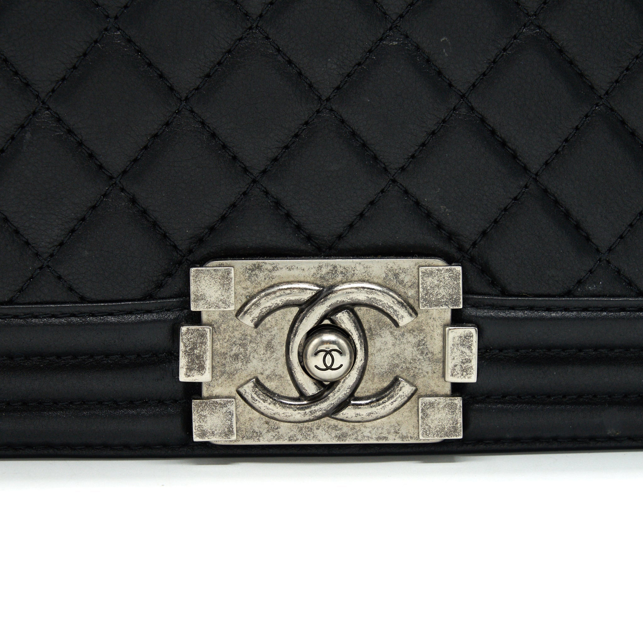 chanel-medium-boy-chanel-handbag-black-ruthenium-hardware
