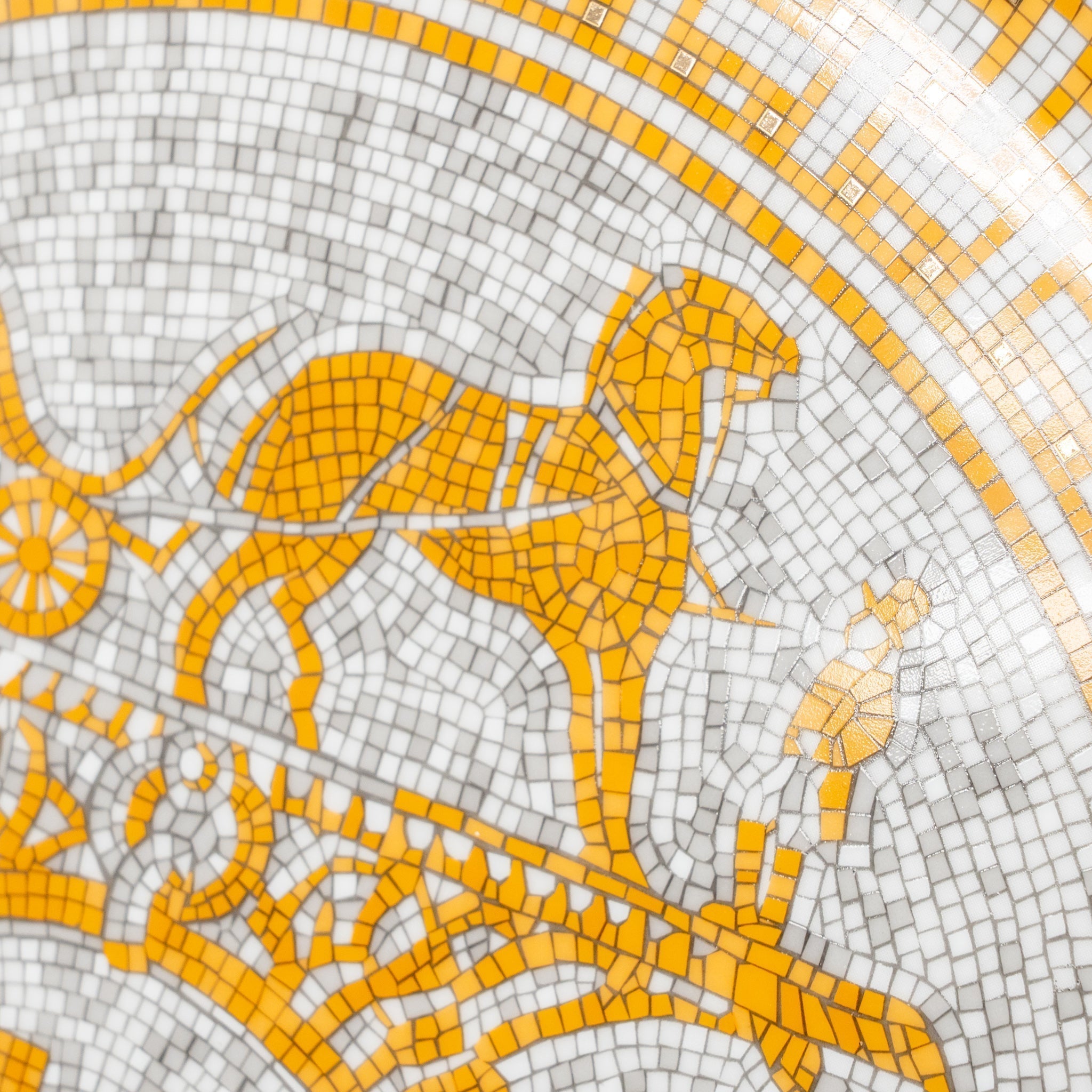 hermes-mosaique-au-24-gold-tart-platter