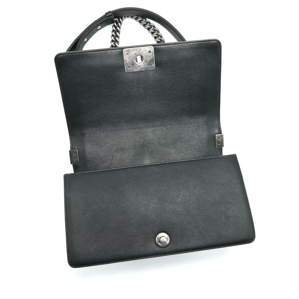chanel-medium-boy-chanel-handbag-black-ruthenium-hardware