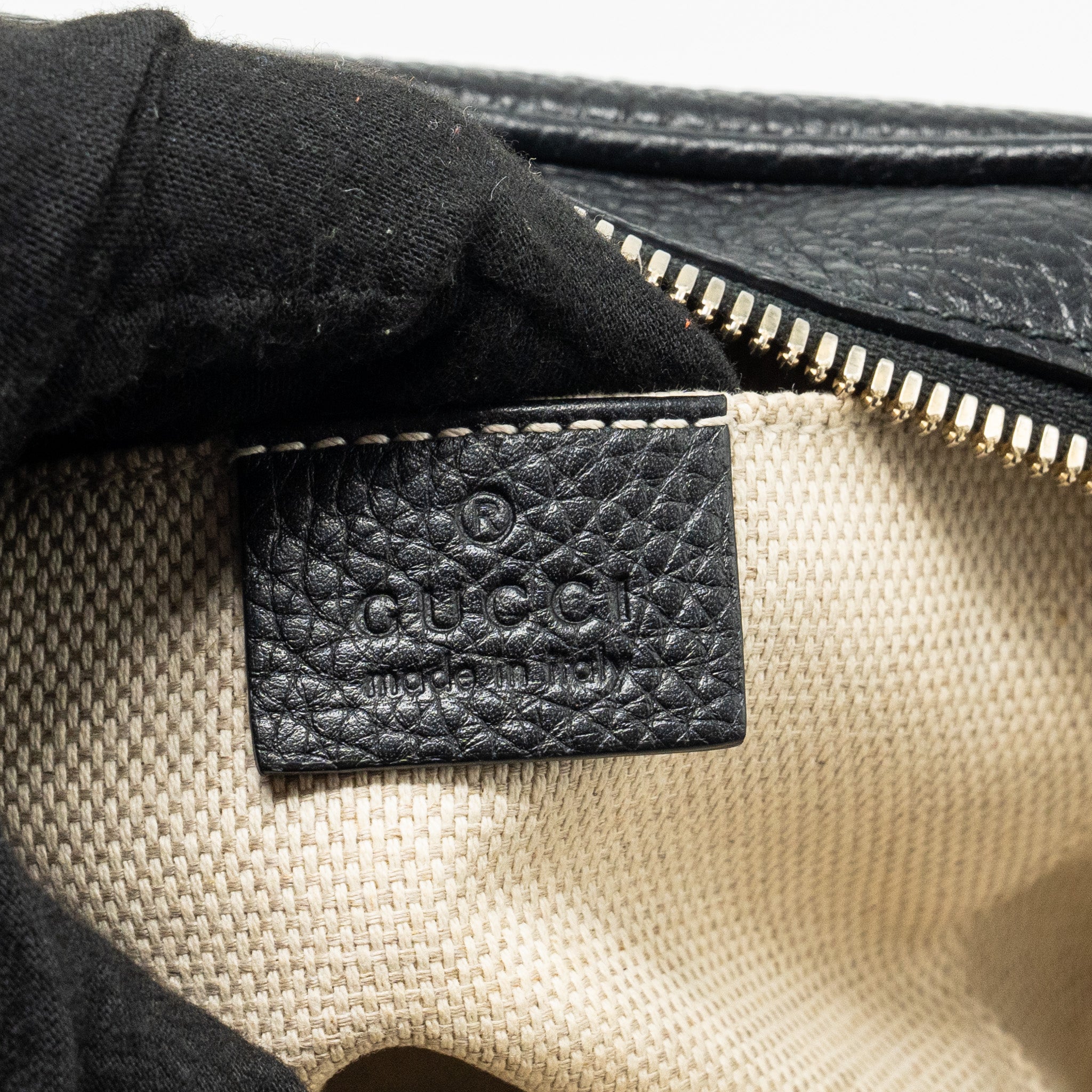 gucci-disco-soho-camera-bag-grained-calfskin-black-ghw