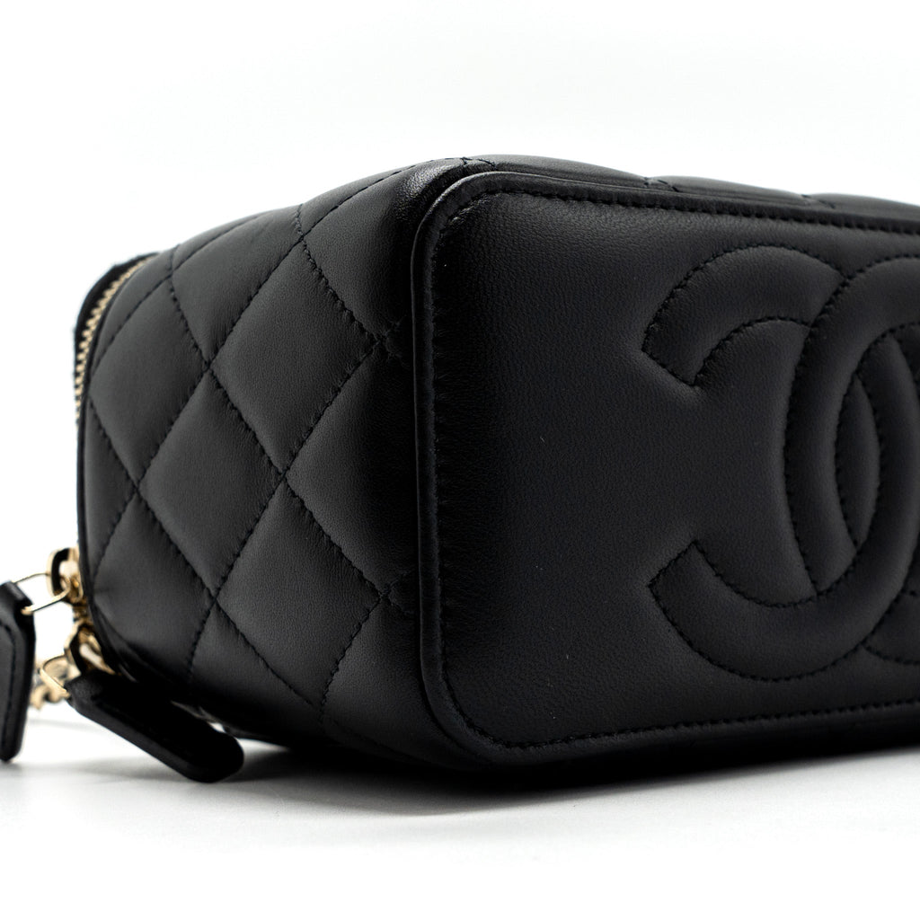 chanel-top-handle-long-vanity-with-chain-lambskin-black-lghwmicrochip