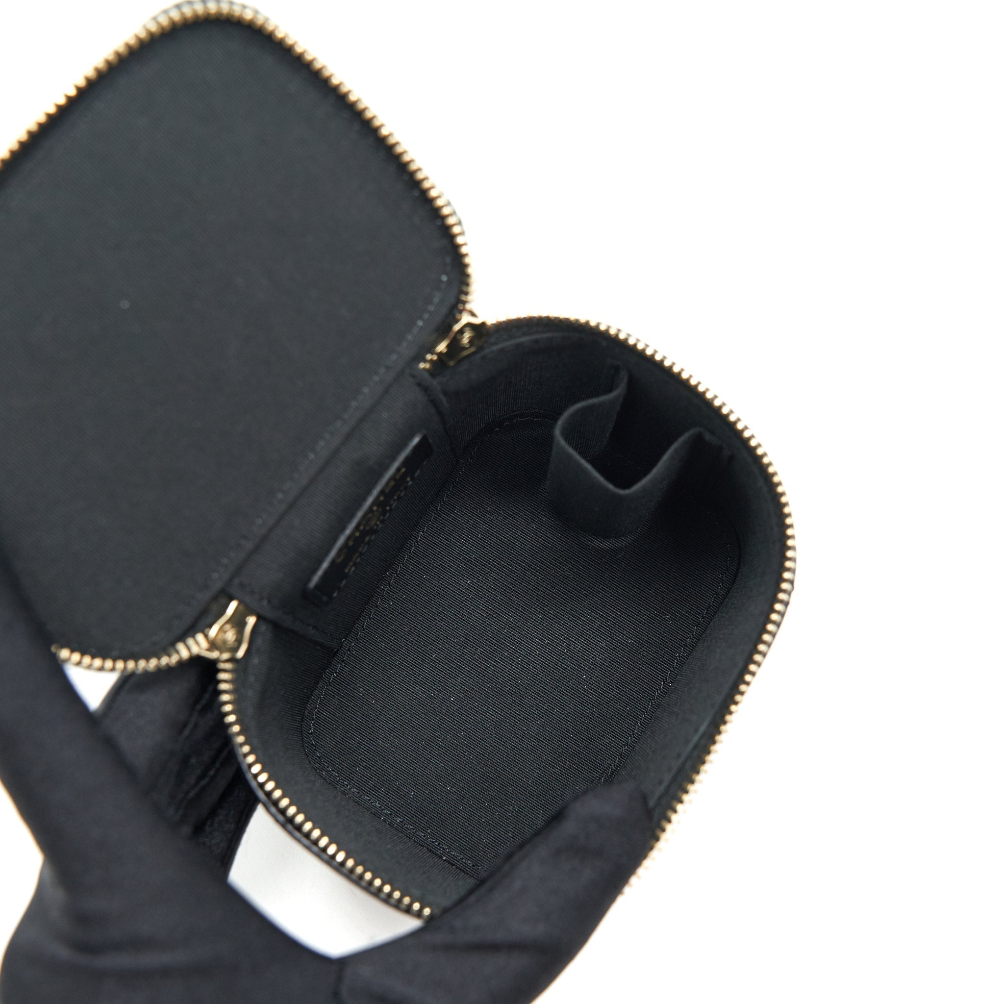 chanel-lambskin-small-handle-vanity-with-chain-black-ghw