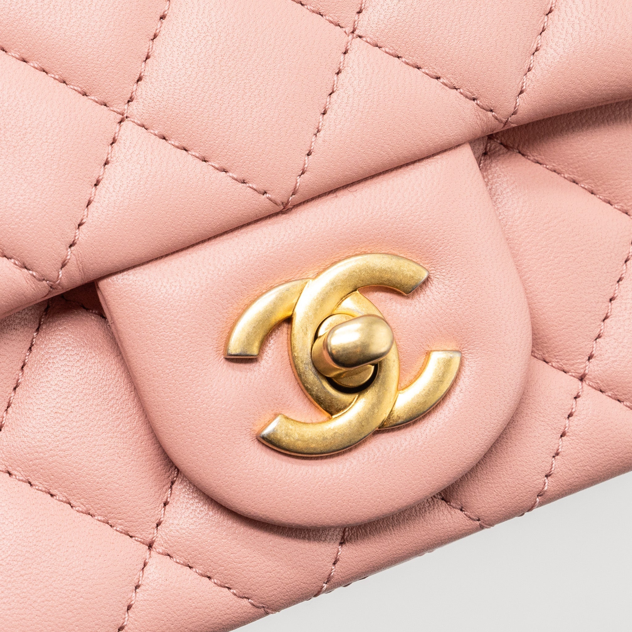 chanel-pearl-crush-mini-rectangular-flap-bag-lambskin-pink-ghw-microchip