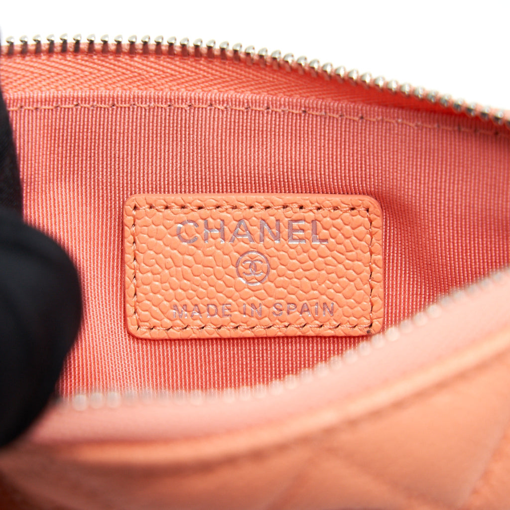 chanel-mini-ocase-zip-pouch-in-coral-caviar