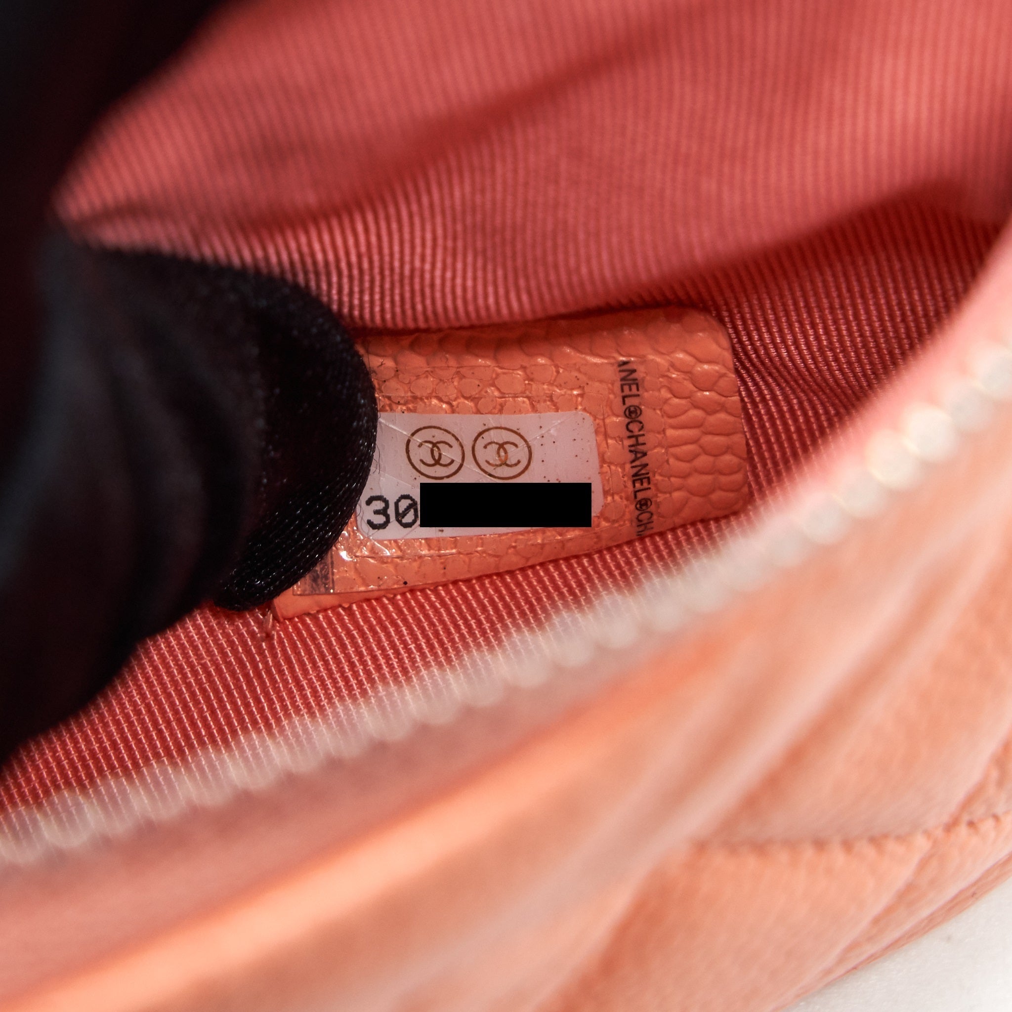 chanel-mini-ocase-zip-pouch-in-coral-caviar