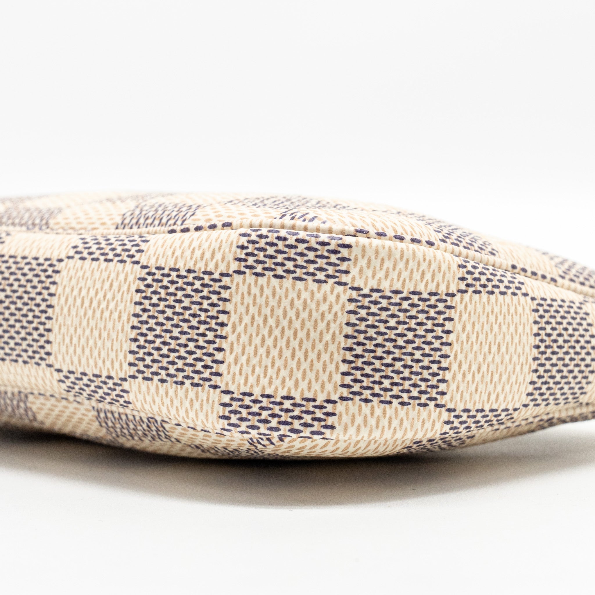 louis-vuitton-mini-pochette-accessories-damier-azur-canvas-ghw