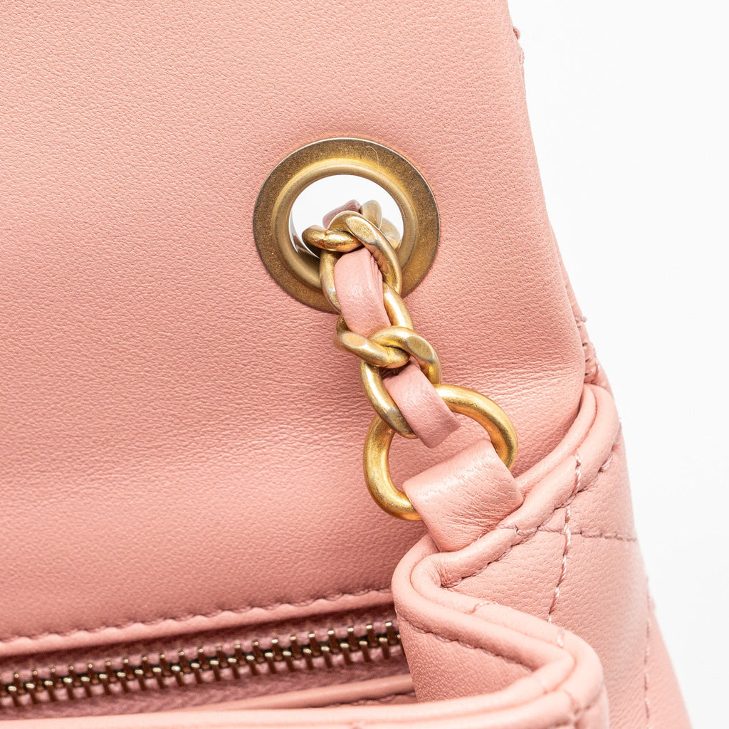 chanel-pearl-crush-mini-rectangular-flap-bag-lambskin-pink-ghw-microchip