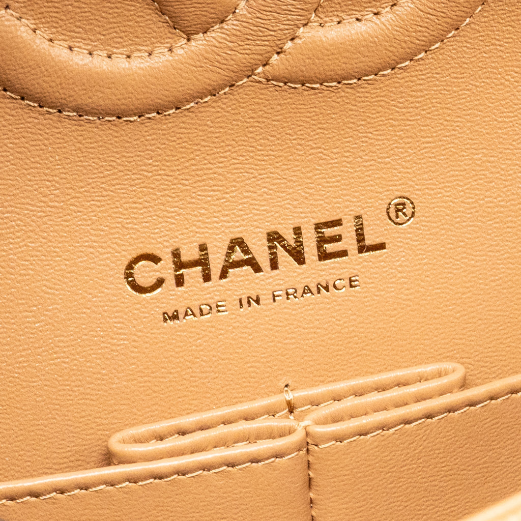 chanel-medium-classic-double-flap-bag-caviar-caramel-lghwmicrochip-1
