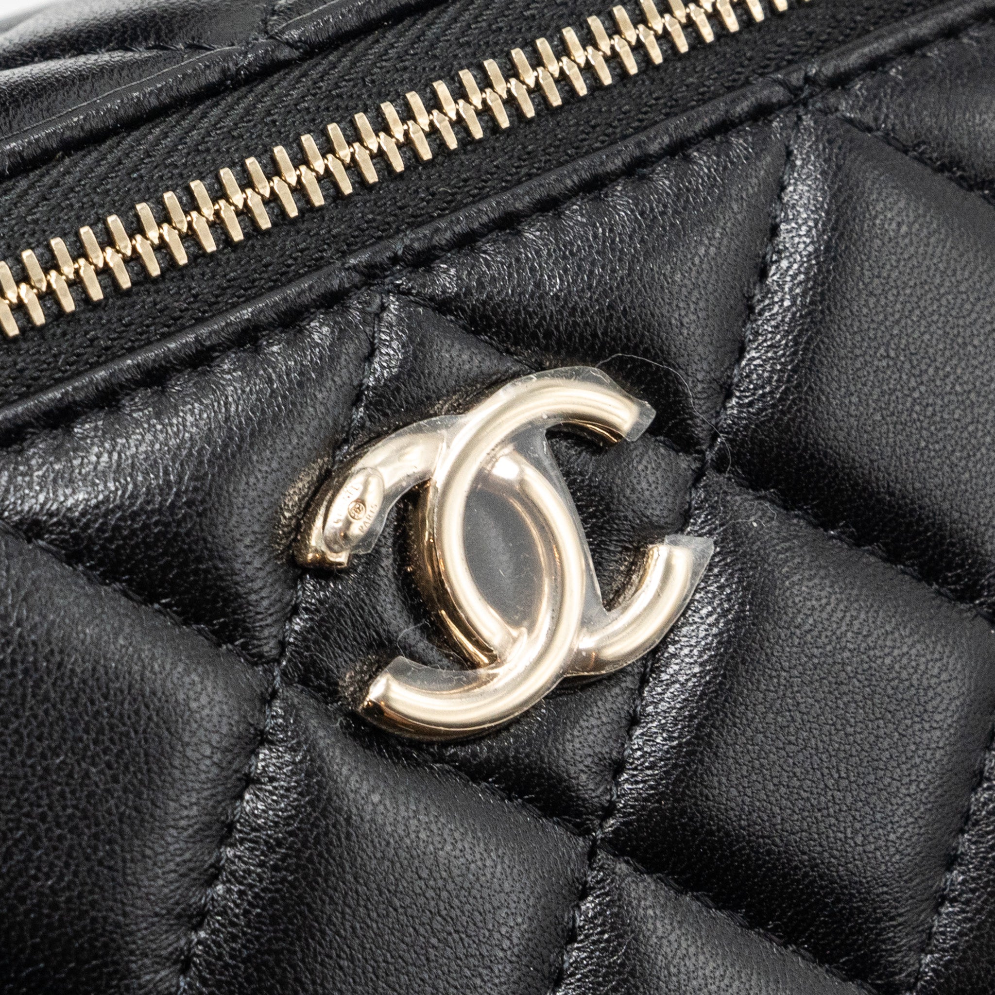 chanel-top-handle-long-vanity-case-lambskin-black-ghw-microchip