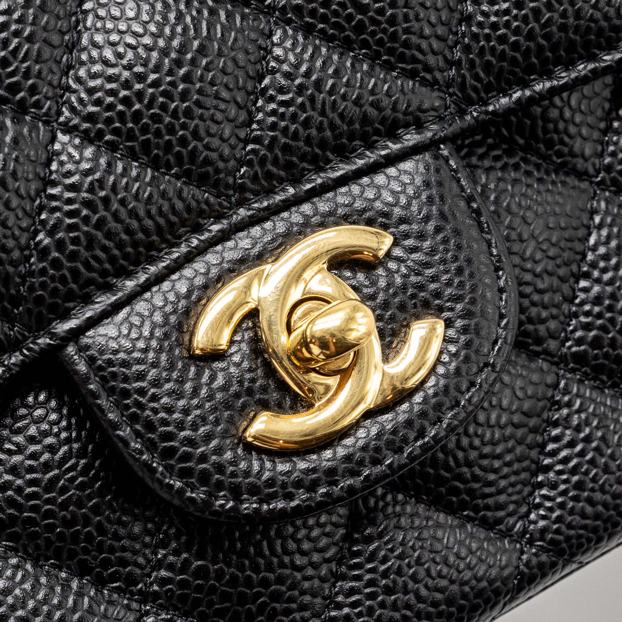 chanel-medium-classic-double-flap-bag-caviar-black-ghw-15