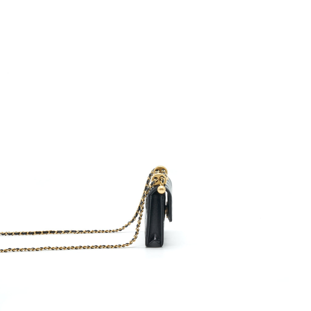 chanel-21a-flap-coin-purse-with-chain-calfskin-black-ghw