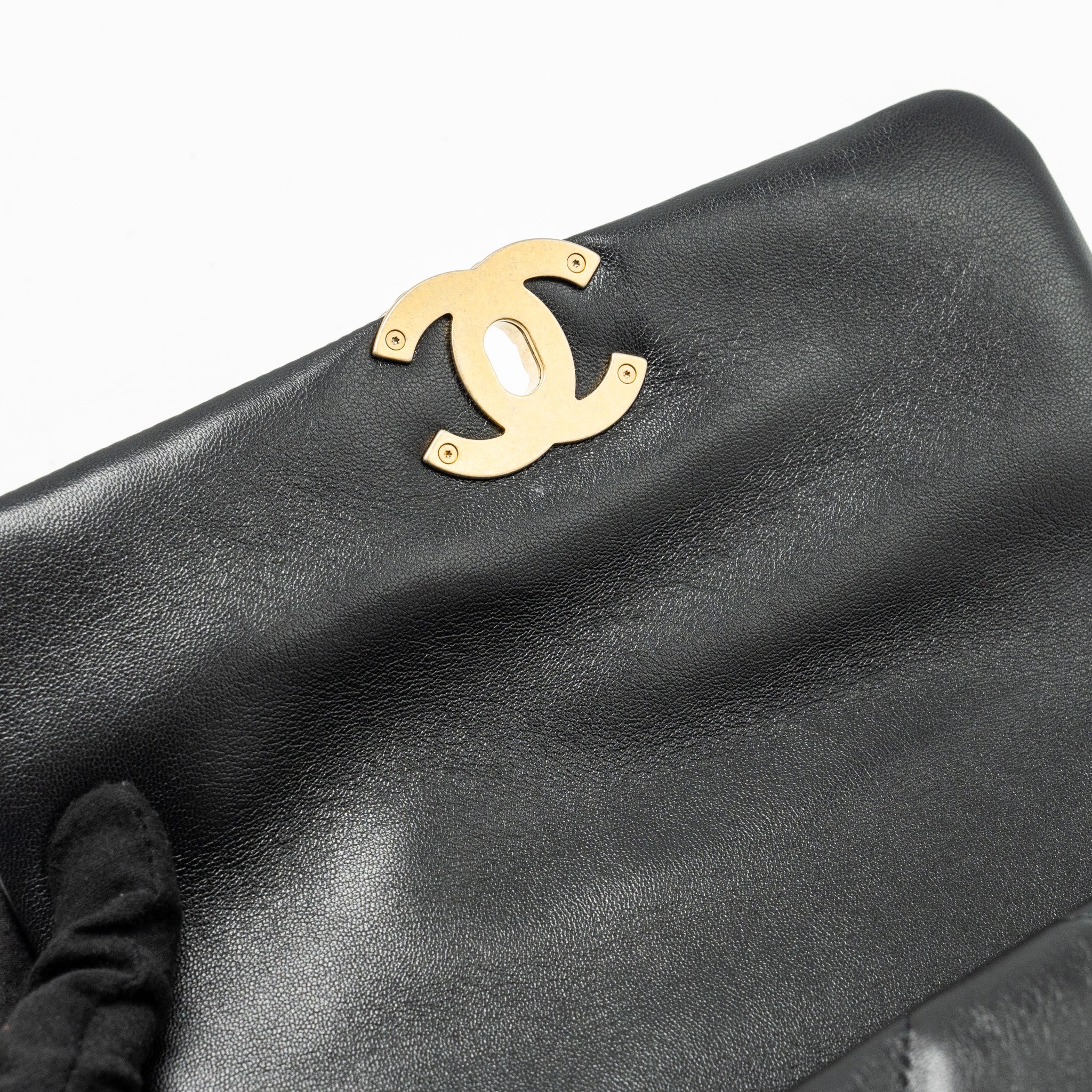 chanel-small-19-bag-lambskin-black-multicolor-hardware