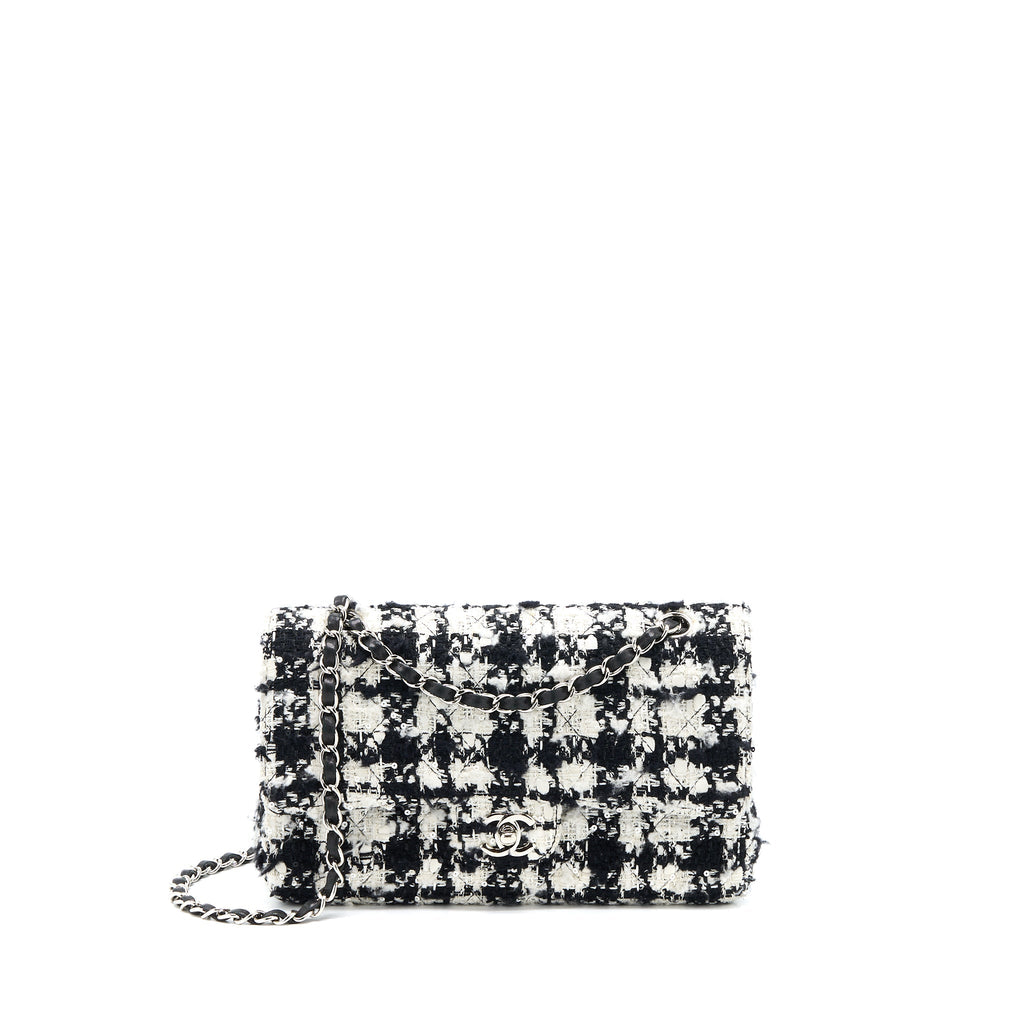 chanel-vintage-medium-classic-flap-bag-tweed-black-and-white-shw