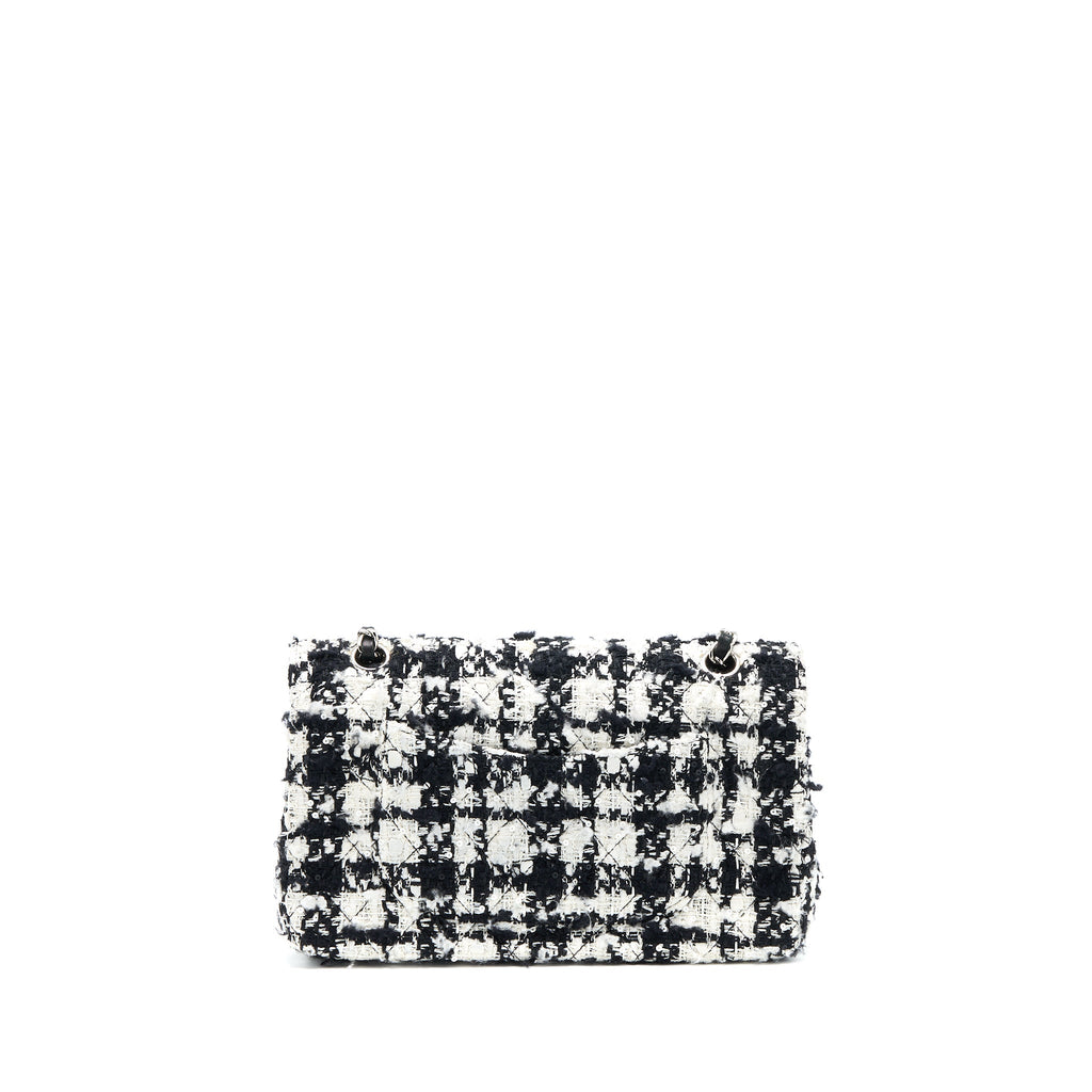chanel-vintage-medium-classic-flap-bag-tweed-black-and-white-shw