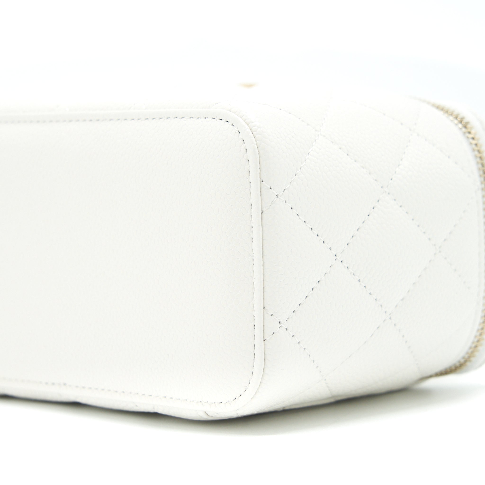 chanel-22s-logo-top-handle-long-vanity-caviar-white-ghw
