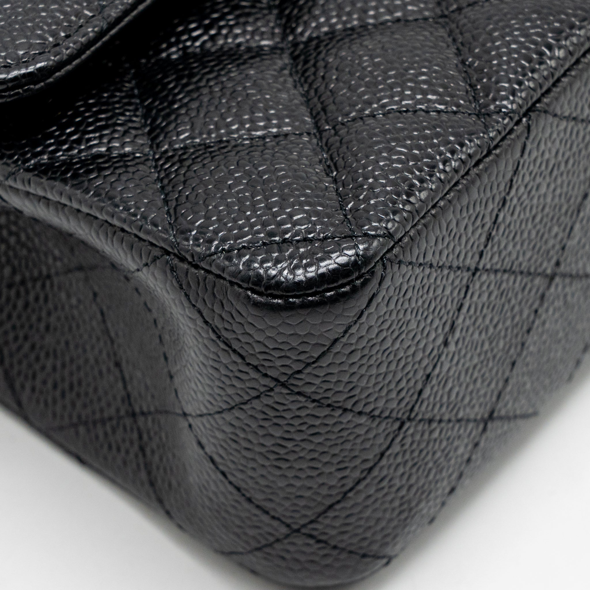 chanel-medium-classic-double-flap-bag-caviar-black-ghw-35