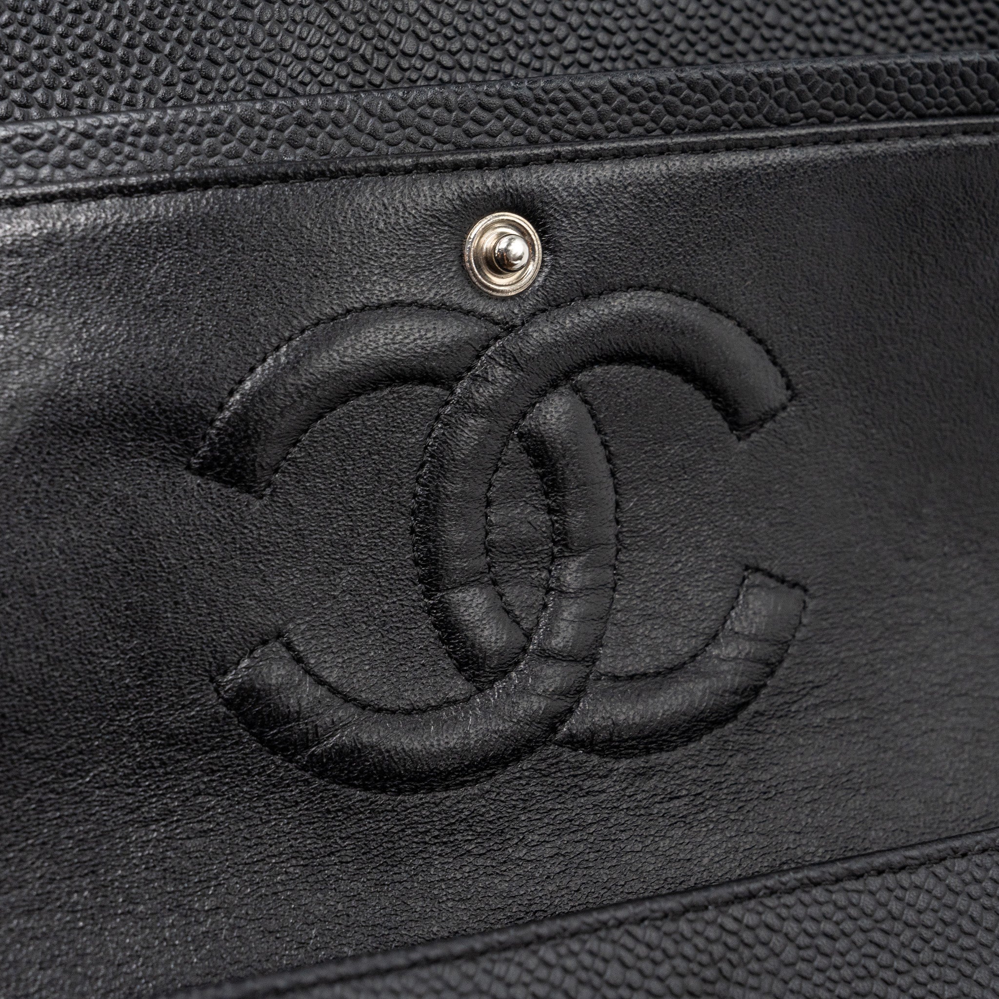 chanel-medium-classic-double-flap-bag-caviar-black-shw-4