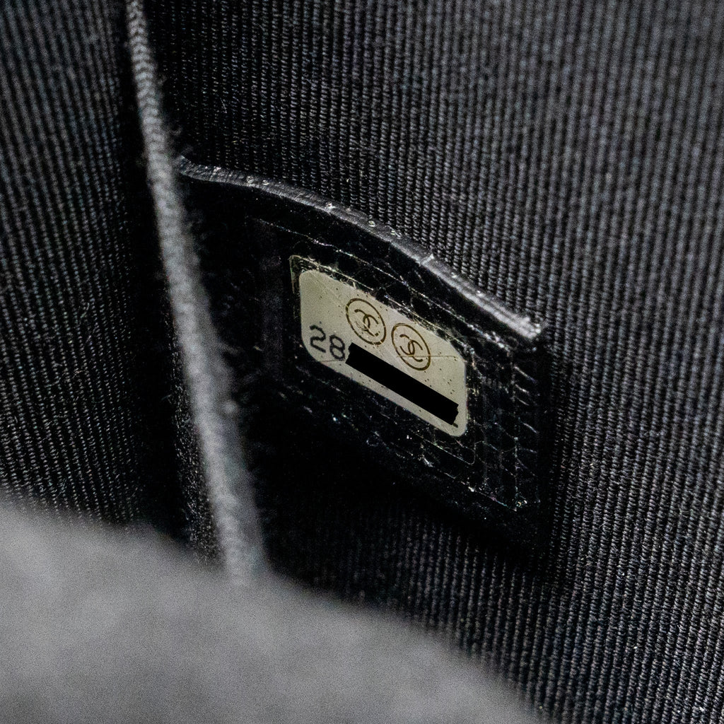chanel-north-south-boy-bag-caviar-black-lghw-copy