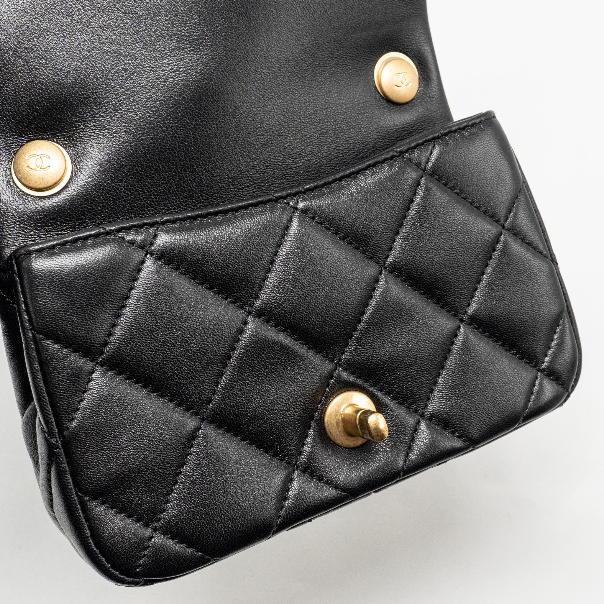 chanel-pearl-crush-mini-square-flap-bag-lambskin-black-ghw-microchip-copy