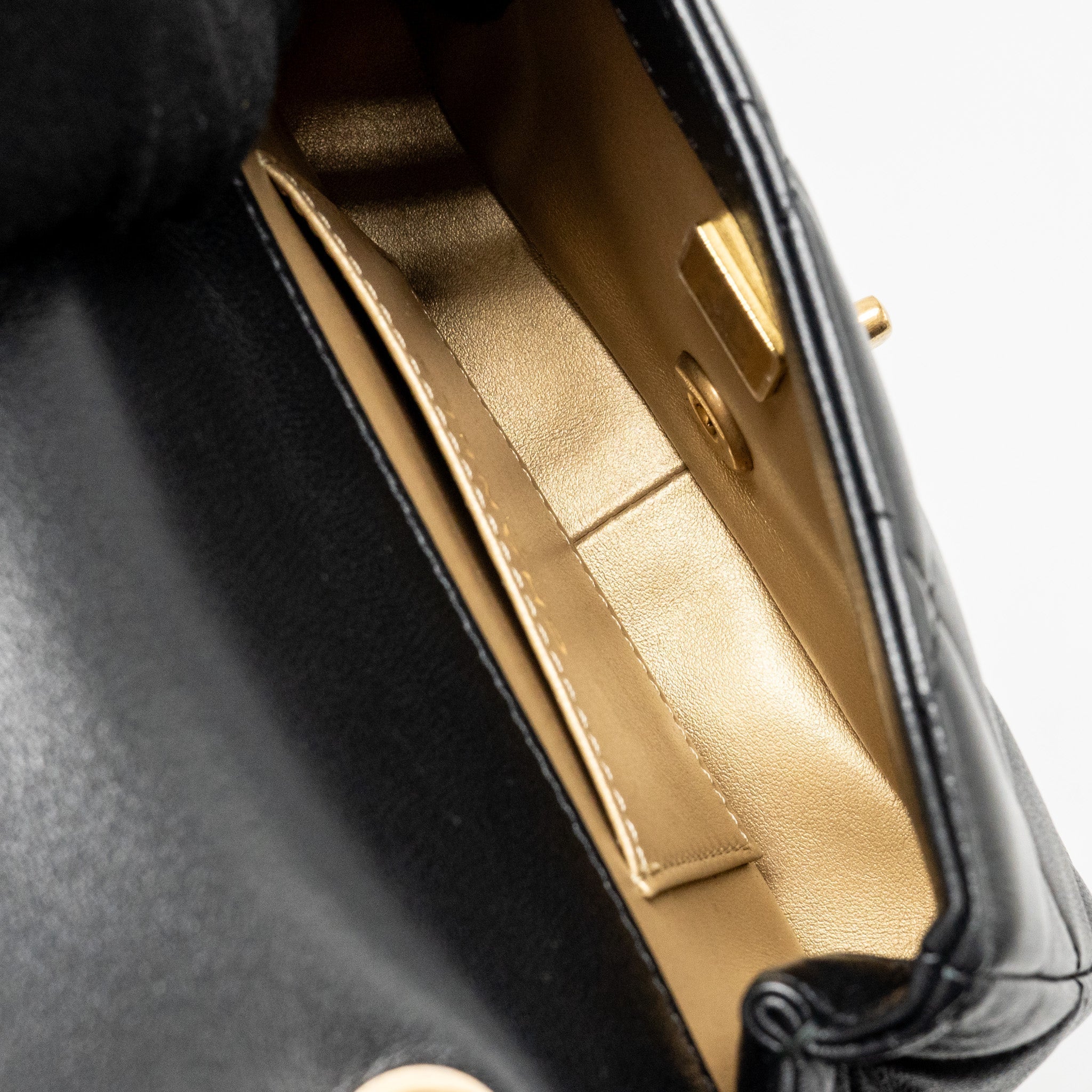 chanel-pearl-crush-mini-square-flap-bag-lambskin-black-ghw-microchip-copy