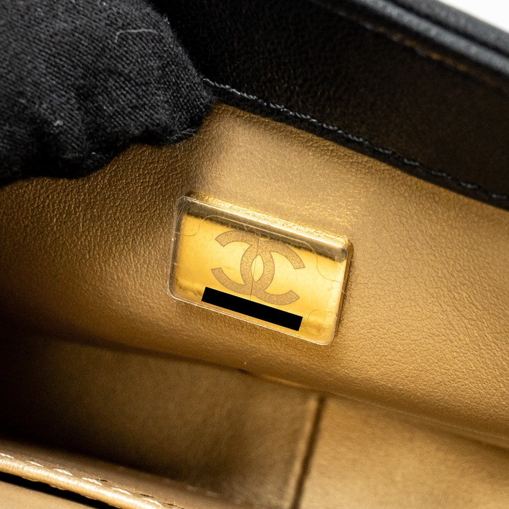 chanel-pearl-crush-mini-square-flap-bag-lambskin-black-ghw-microchip-copy