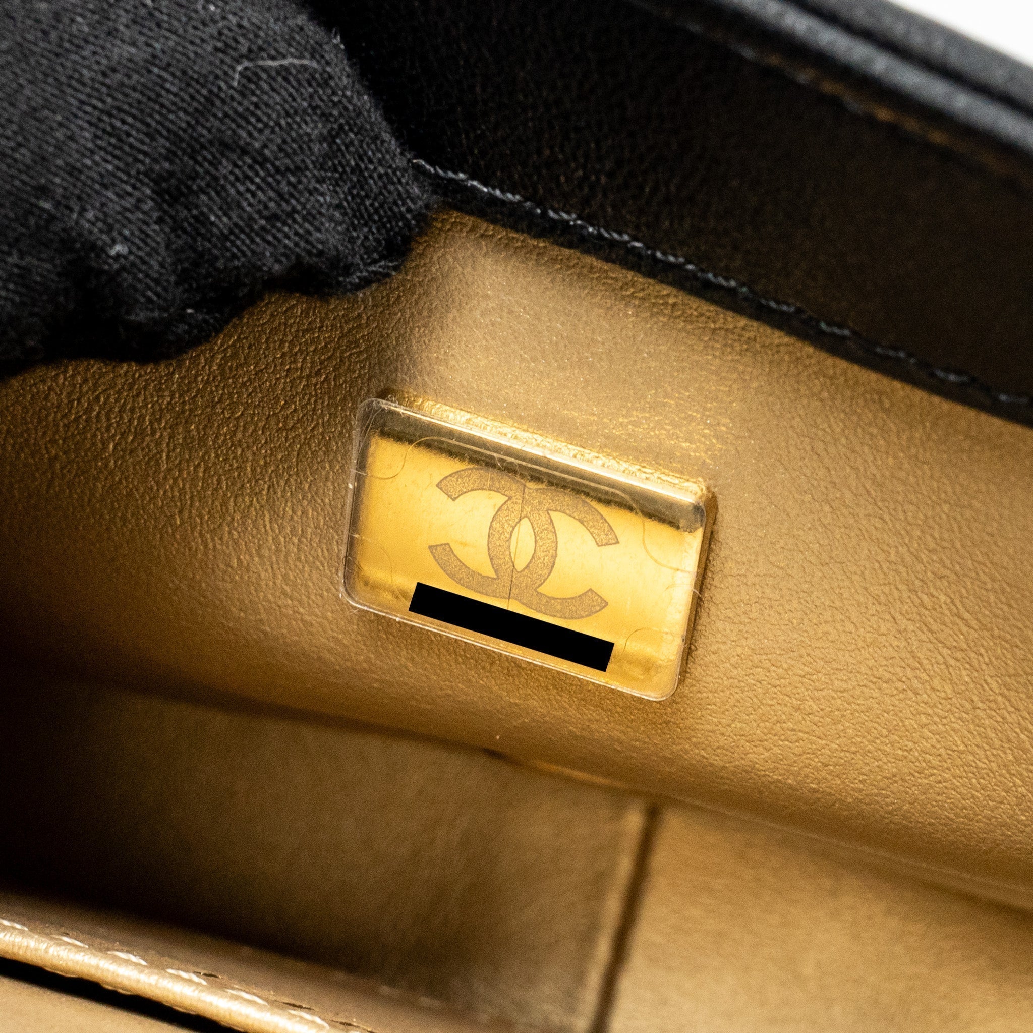 chanel-pearl-crush-mini-square-flap-bag-lambskin-black-ghw-microchip-copy