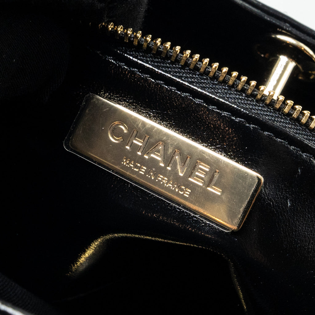chanel-mini-31-bag-shiny-calfskin-black-lghw-microchip-copy-1