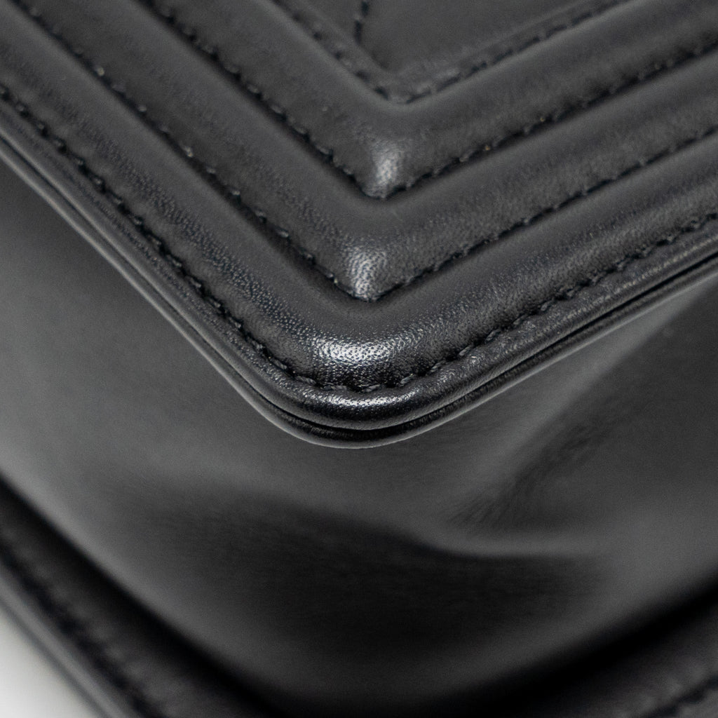 chanel-small-boy-bag-calfskin-black-ghwmicrochip