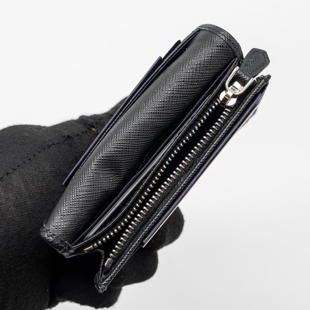 prada-small-wallet-saffiano-calfskin-leather-black-shw