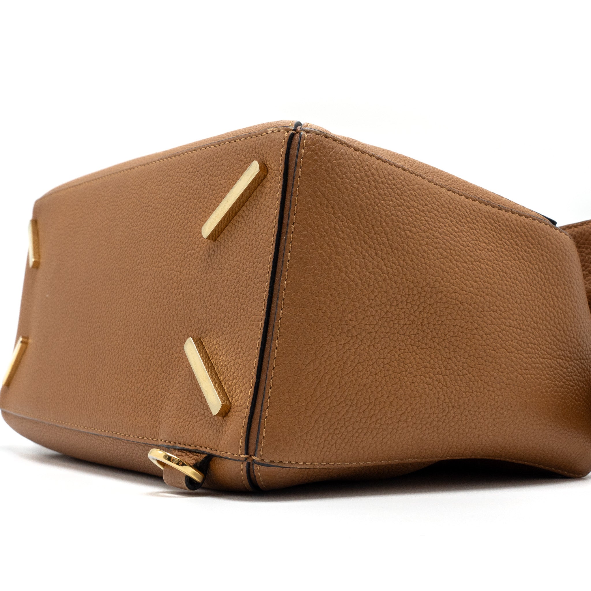 loewe-puzzle-bag-in-grained-calfskin-gold-ghw