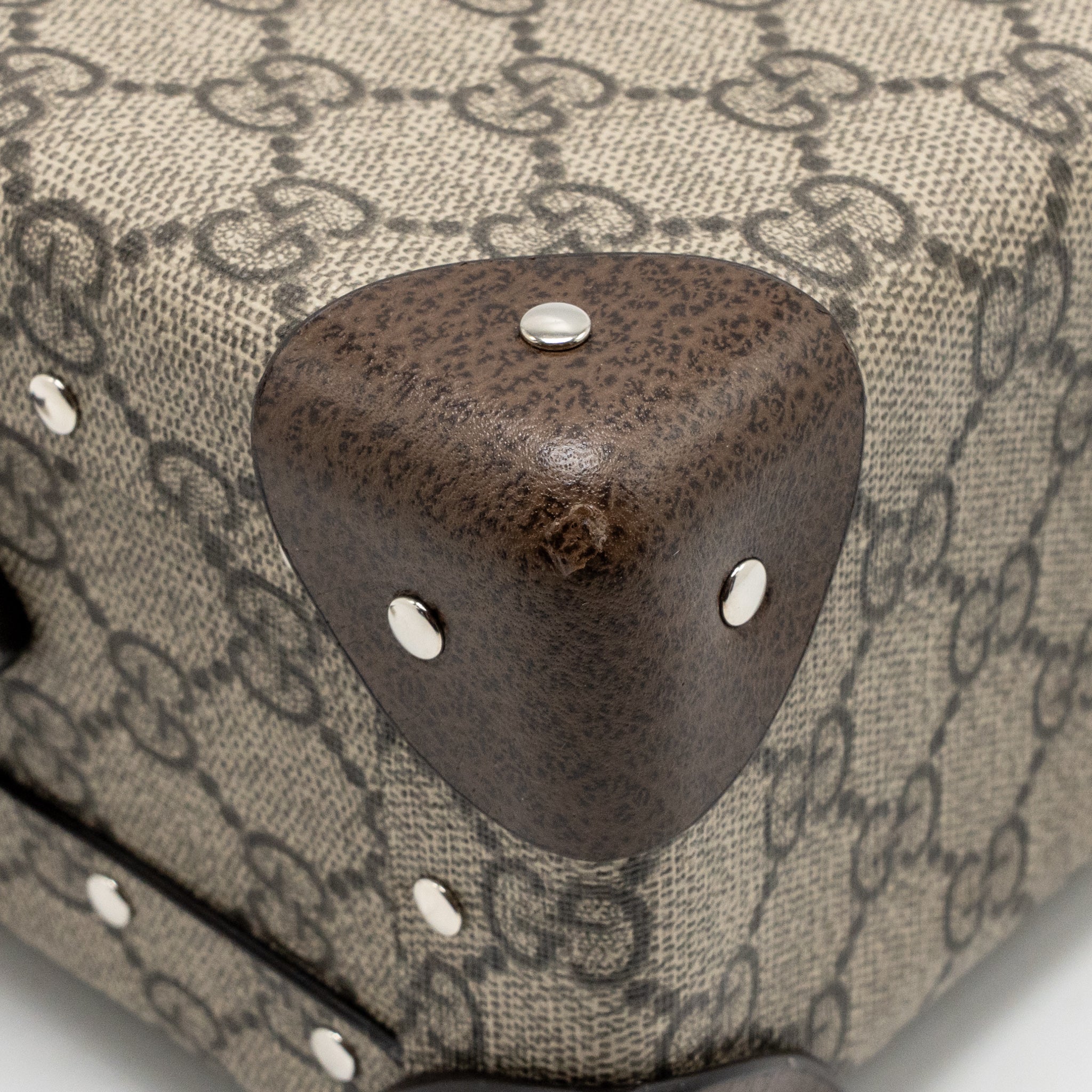 gucci-globe-trotter-gg-beauty-case-canvas-brown-shw