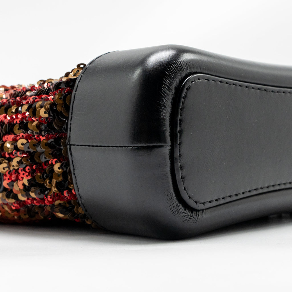 chanel-red