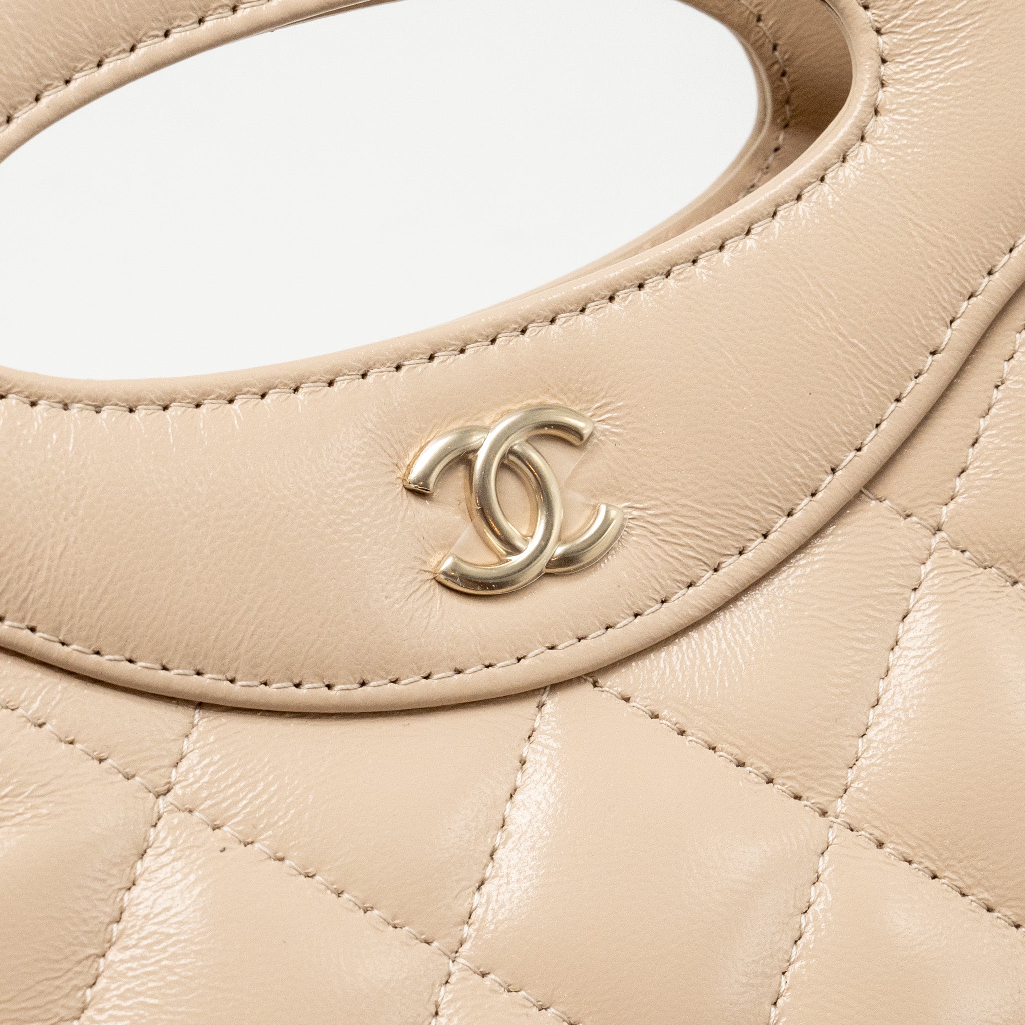 chanel-mini-31-clutch-with-chain-shiny-lambskin-light-beige-lghw-microchip