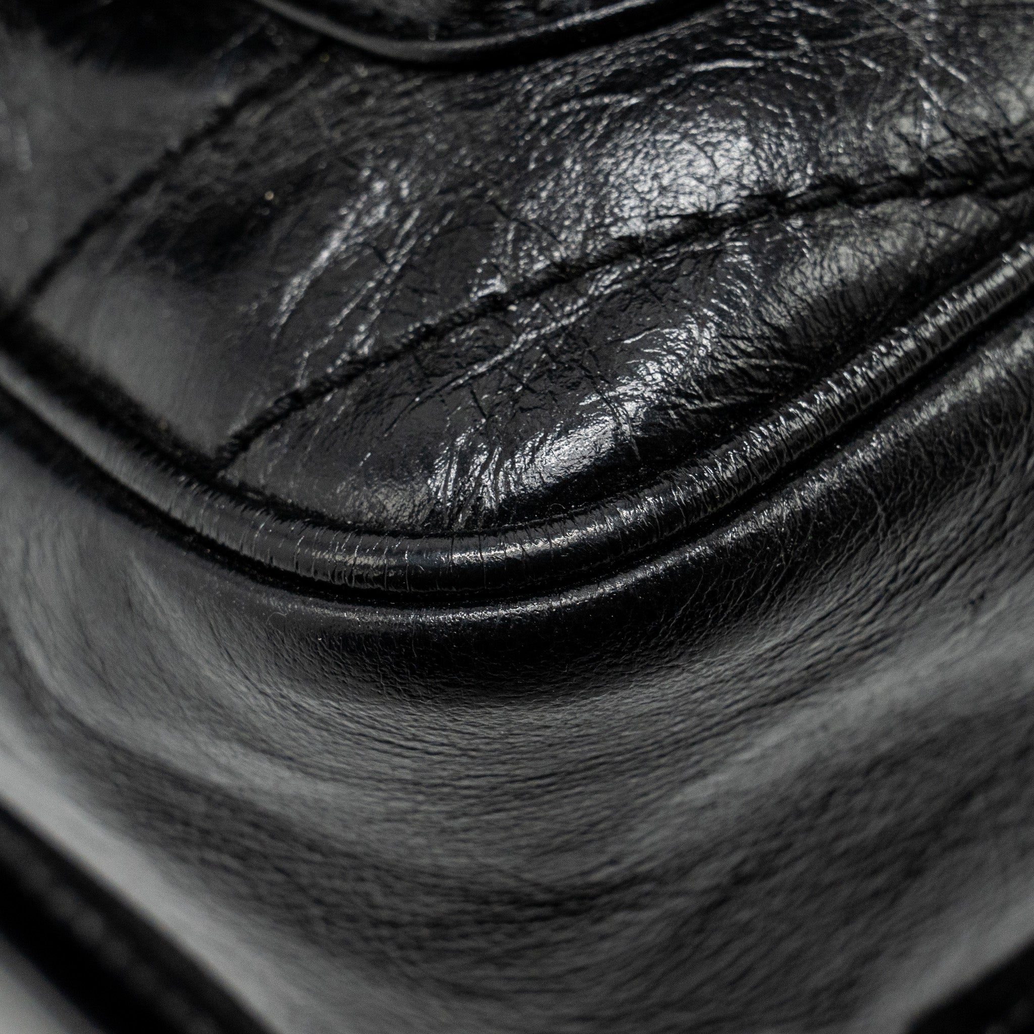 saint-laurent-medium-niki-calfskin-black-ruthenium-hardware